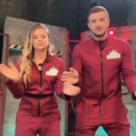 Ekaterina Adushkina Instagram - Вот и закончился главный ВЫЗОВ моей жизни… Пару дней назад на канале ТНТ вышел финал проекта ВЫЗОВ, в котором мы с Ершовым проиграли… Расстроилась ли я? - На удивление ни сколько! Наоборот! Не помню, когда последний раз была на столько горда собой! В этом шоу я доказала самой себе, что я боец, я показала выдержку, характер и удивила саму себя! Месяц жизни в Карелии 10 сложнейших испытаний Съёмочные смены по 12 часов Строжайшая конфиденциальность происходящего Вертолеты Высота Бочки Ребусы Дрифт на крышах машин Конкуренция Я прошла через всё, не выронив ни слезинки, я держалась, как солдат. Но в конце… Меня просто прорвало. Так получилось, что финал нам с Ершовым единственными из-за света пришлось проходить в пять утра. И в стоя полуобморочном состоянии перед стартом я сказала Жене: «Ты же понимаешь, что мы уже выиграли, потому что пять утра, а мы уже стоим тут?». Тридцатью минутами позже, упав без сил после завершения этого испытания, у меня просто полились слёзы, которые я не могла остановить. Радость, что всё позади, грусть, что точно проиграли , шок от всех прожитых эмоций - всё это смешалось в одно! Слишком много эмоциональных потрясений, моя психика уже не успевала переваривать! Я держалась, а теперь могу признаться, что безмерно устала, опустошилась, мечтаю помыться и на ручки!