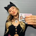Ekaterina Adushkina Instagram - Я СДАЛА НА ПРАВА!✅🚘 Спустя полгода обучения, мучений, попыток, стараний, стресса, слез и ожидания в зале ГАИ, я наконец-то получила эту заветную карточку!😭🥹 Чувствую, что поднимаюсь на новую ступень этой взрослой жизни и советую всем осторожно передвигаться на дорогах))) P.s. Просто зацените эту идеальную фотку в правах!