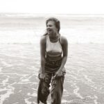 Ekaterina Adushkina Instagram - Провела фотосет в свой крайний вечер на Бали, очень уж хотелось запечатлеть этот взгляд и свое состояние! И кажется… получилось! Никакого макияжа, сумасшедшей задумки, яркого образа и желания удивить, просто я… и океан!🪽 Второй год подряд этот остров дарит мне новое знакомство с собой, строчки для песен, важных людей и эти глаза! А что вы в них видите? Что считываете в моем состоянии? Делитесь в комментариях👇🏻 Спасибо, Бали, всё поняла, взяла в работу🙏🏻 Спасибо за красивый взгляд на меня @nata.zz 🤍 Bali, Indonesia