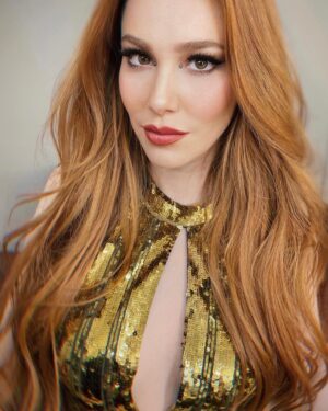 Elçin Sangu Instagram - @dunyatekbizikimiz