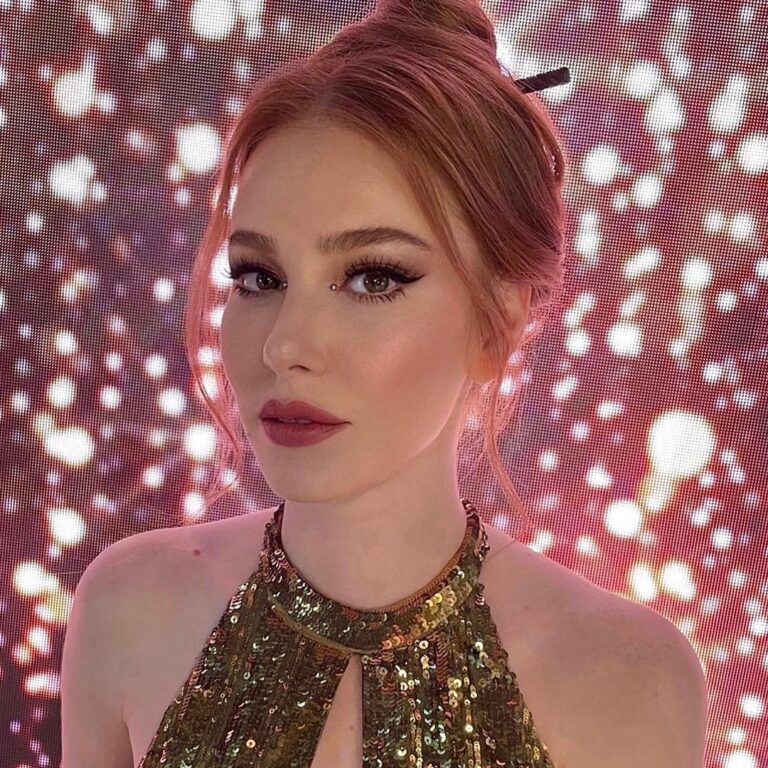 Elçin Sangu Instagram - @dunyatekbizikimiz
