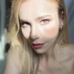Elçin Sangu Instagram - Karavan fotosu adettendir #yalancılarvemumları