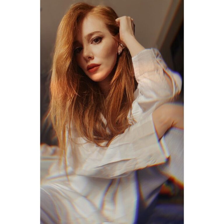 Elçin Sangu Instagram - Bakma böyle durduğuma Mars Planet