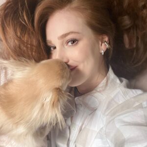Elçin Sangu Instagram - Öpücüksüz bırakmaz:)