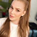 Elçin Sangu Instagram -