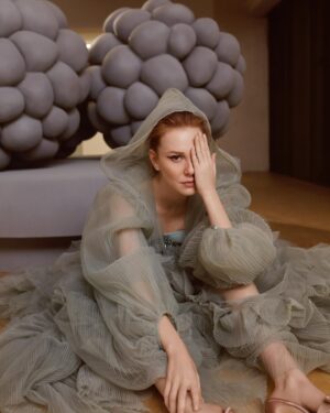 Elçin Sangu Instagram - @instyleturkiye
Genel Yayın Yönetmeni: @baharkader	
Styling: @nazlikayran
Fotoğraflar: @korayparlak
Röportaj: @cerenarseven
Saç: @ibrahimzengin @no21istanbul
Makyaj: @alirizaozdemir

@songulgoksel @gayesokmenajans