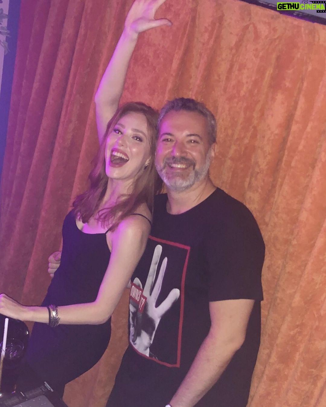 Elçin Sangu Instagram - @keremik 😘 ailecek seviyoruzzzz