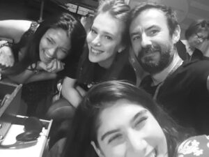 Elçin Sangu Instagram - “Hoşça kalın 
dostlarım benim 
hoşça kalın... Resimlerdeki kuşlar gibi 
dizilip üstüne kumsalın, 
mendil sallamayın bana.İstemez... Yine görüşürüz....” N.H