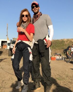 Elçin Sangu Instagram - On 'set' tember 🖖🏼