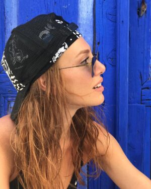 Elçin Sangu Instagram - #nofilter yes blue💙
