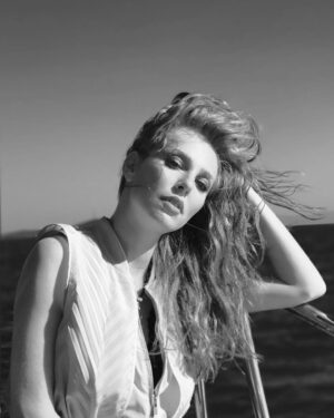 Elçin Sangu Instagram - 