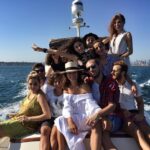 Elçin Sangu Instagram - Hayatında güzel dostların olsun gerisi hallolur...#mybirthdaytoday 🌈 Sea of Marmara