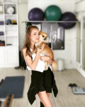 Elçin Sangu Instagram - Spor arkadaşım #fufu @gulcanarslann 🤸🏽‍♂️