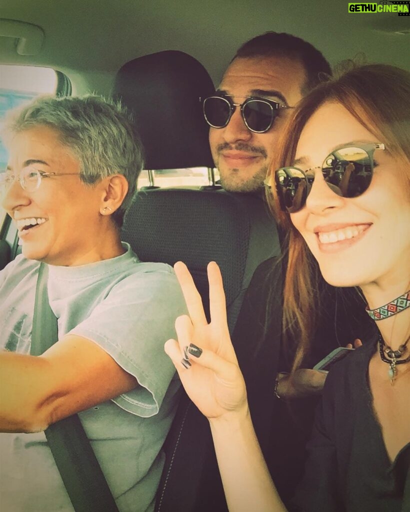 Elçin Sangu Instagram - Gang on the road 🚗✨ episode 1🤓