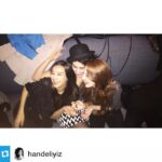Elçin Sangu Instagram - #Repost @handeliyiz ・・・ Çünkü kız arkadasların yerini kimse tutamaz👊👊💙