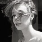Elçin Sangu Instagram -