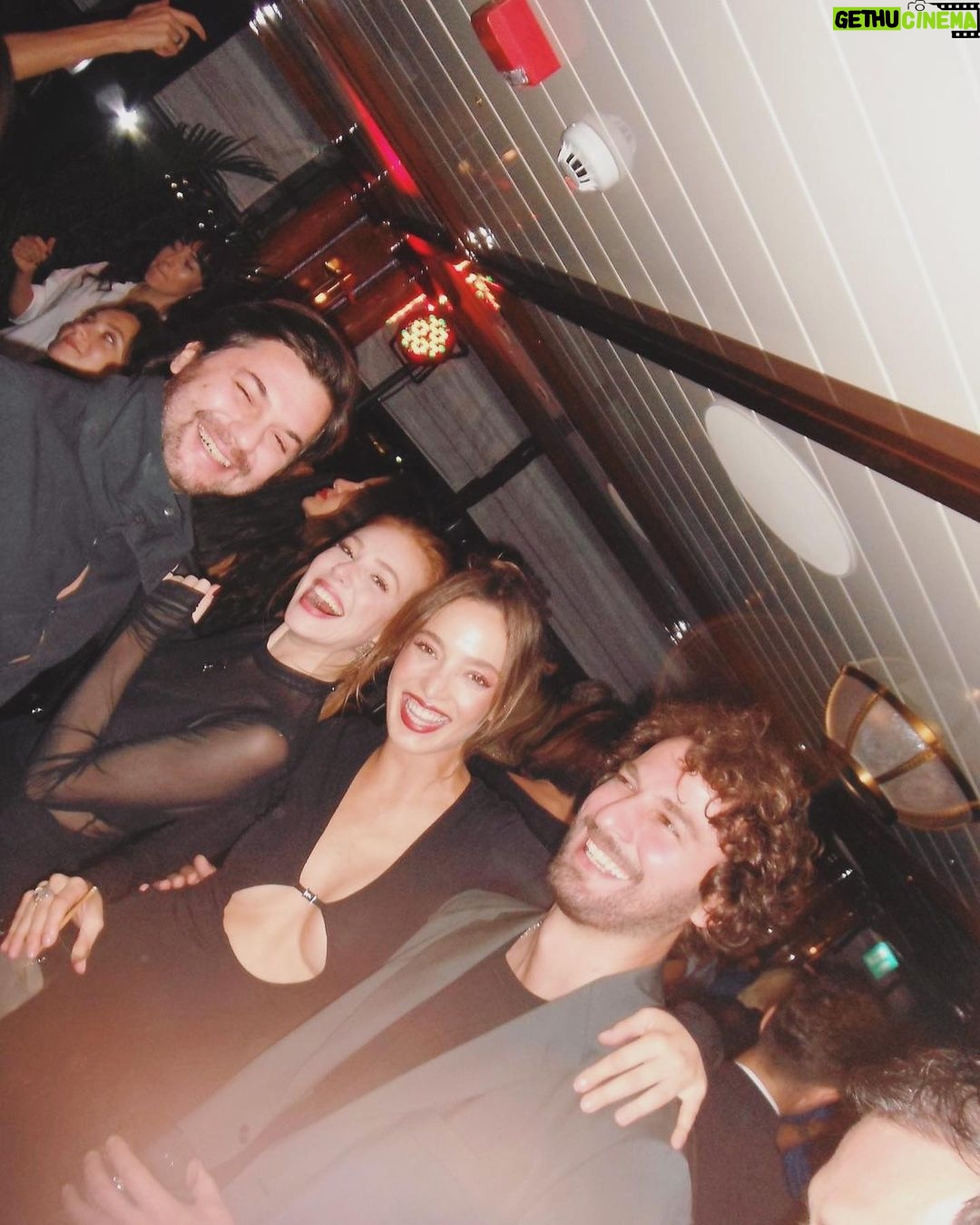 Elçin Sangu Instagram - Kıvanç iyi ki doğmuş🍾dostları da buluşturmuş 🥳