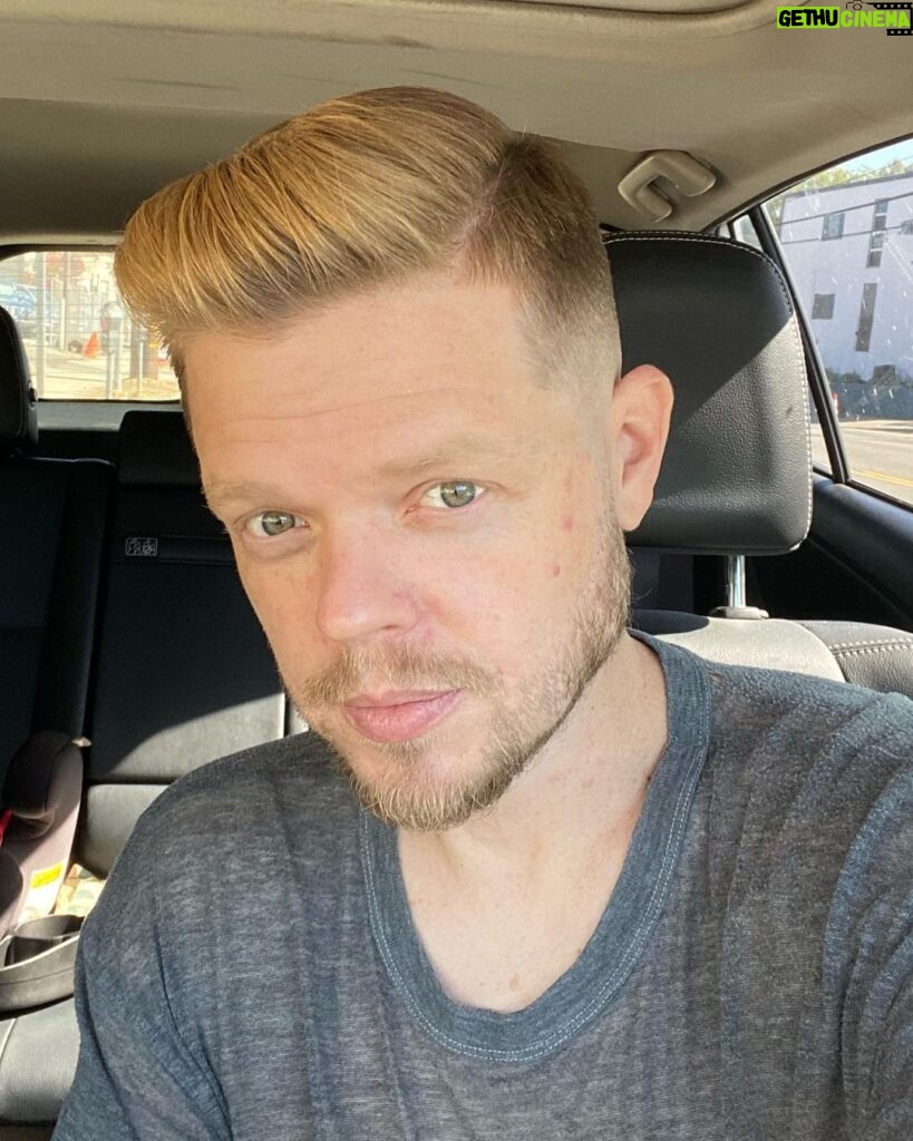 Elden Henson Instagram - @veebee_stylin gives the best haircuts, always feel like a million bucks when I leave. Plus she’s super cool to chat with! Check out Jackle and Hare, great place to get your hair cut. Thanks V. You da best!!! The Jackal & Hare Cut Club