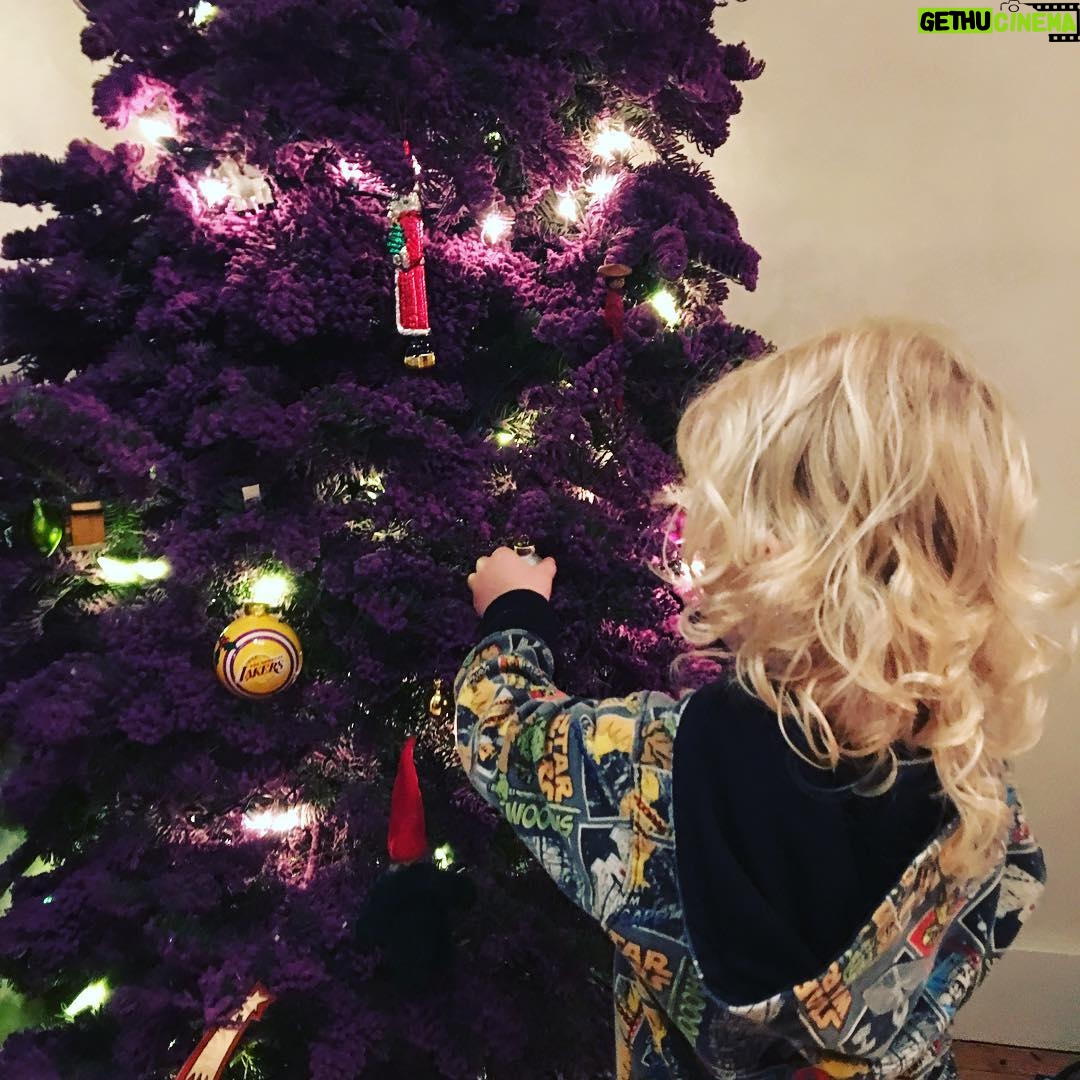 Elden Henson Instagram - My little man. No one I'd rather be trimming a tree with!!