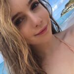 Eleanor Worthington-Cox Instagram – Take me back to Sal ☹️🇨🇻
