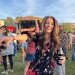 Elena Rivera Instagram - Acabando el verano con buen sabor de boca 🤟🏼♥️ @cocacola_esp #CokeStudio #RealMagic #publi