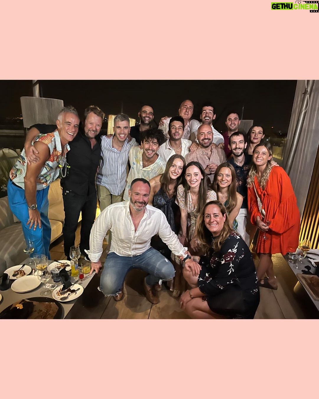 Elena Rivera Instagram - Muchísimas gracias a todos por venir. Ha sido un cumpleaños inolvidable😍😍🎂 @verounaover, por muchos 29 de agosto más!!!🥳 Y muchas gracias siempre por todo, @dolphin_gauthier y @picalagartosmad Picalagartos