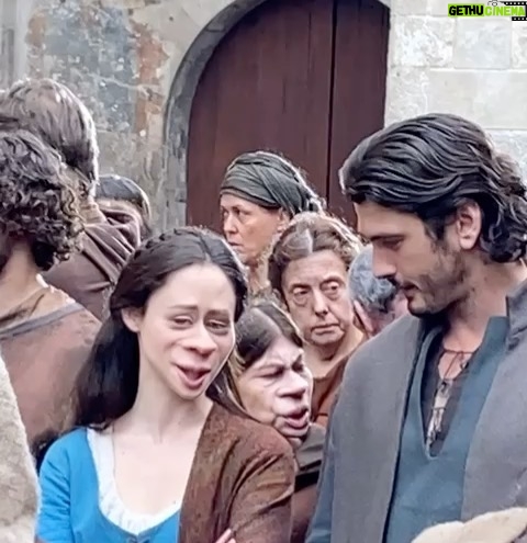 Elena Rivera Instagram - Ya tenéis disponible en Netflix ‘Los Herederos de la Tierra’. Otro proyecto en el que he tenido la suerte de formar parte. Espero que os guste y la disfrutéis ❤️ #LosHerederosDeLaTierra @netflixes @diagonaltelevisio
