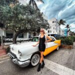 Eleonora Albrecht Instagram - Miami South Beach ❤️💋💗 the Art Deco district. Un bellissimo quartiere vivo e pieno di colori #miami #florida #miamibeach #newyork #losangeles #usa #atlanta #love #fashion #california #southbeach #music #venezuela #southflorida #orlando #nyc #fortlauderdale #broward #colombia #chicago #doral #miamilife #a #hiphop #texas #explorepage #instagood #art Miami- Southbeach