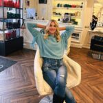Eleonora Albrecht Instagram - Giornata tutta per me 💗 grazie a @visionhairandbeauty_bm dei super mega trattamenti e coccole 🥰 guardate le Stories per i dettagli…!!! #suppliedby #hair #hairsalon #hairstylist #roma #blonde #aveda #avedacolor #avedasalon Rome, Italy
