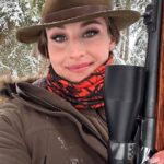 Eliška Štefanicová Instagram - Snow hunting ❄️ #bohemialov#franchifeelsright#kahleshunting#kahlesoptics#feelsright#hunt#hunting#huntingwomen#huntinggirl#outdoor#outdoorwomen#outdoorgirl#girlwhohunt#girlshunttoo#girlpower#hunter#hunters#huntress#czechhunter#huntinglife#huntingphoto#huntingseason#lovehunting#gamemanagement#myslivost#chasse#winter#sauenhammer#wintervibes#sellierbellot