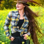 Eliška Štefanicová Instagram - #autumncolors 🌼 #autumnmood#bohemialov#chevaliersweden#smile#hair#fashion#autumn#hunt#hunting#huntinggirl#huntingwomen#outdoor#outdoorwomen#outdoorgirl#hunter#hunters#huntress#czechhuntress#czechhunter#czechgirl#huntinglife#lovehunting#outdoorlife#wildlife#gamemanagement#myslivost#polovanie#polovnictvo#huntingphoto