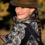 Eliška Štefanicová Instagram - 🍁🦊🍁 #autumnmood#bohemialov#chevaliersweden#franchifeelsrigh#smile#hair#fashion#autumn#hunt#hunting#huntinggirl#huntingwomen#outdoor#outdoorwomen#outdoorgirl#hunter#hunters#huntress#czechhuntress#czechhunter#czechgirl#huntinglife#lovehunting#outdoorlife#wildlife#gamemanagement#myslivost#polovanie#polovnictvo#huntingphoto