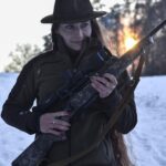 Eliška Štefanicová Instagram - Frosty time ❄️ #bohemialov#franchifeelsrigh#frosty#sunset#polovanie#binox#pulsarhunting#jakt#oxota#hunt#hunting#huntinggirl#huntingwoman#outdoorwomen#outdoorgirl#hunter#hunters#huntress#shooting#girlwithguns#guns#huntinglife#huntingseason#lovehunting#outdoor#outdoorlife#winter#snow#snowhunting#gun