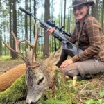 Eliška Štefanicová Instagram - Na konci doby lovu jeden stařík 🌿 #sellierbellot#308win#bohemialov#waidmannsheil#kahlesoptics#hunt#hunting#huntinggirl#huntingwomen#outdoor#outdoorwomen#outdoorgirl#hunters#hunter#czechhunter#huntress#girlwhoshoot#girlhunttoo#girlwhohunt#girlpower#huntingphoto#huntinglife#lovehunting#huntingtrophy#huntinggear#huntingseason#gamemanagement#franchifeelsrigh#roedeerhunting#roedeer