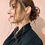 Eliška Štefanicová Instagram - Křest kalendáře firmy @sellier_bellot_official na rok 2024 🍾 V hlavních rolích jsou zaměstnanci firmy, ztvárněni dle námětů světoznámých výtvarných děl 🎨 Bylo mi ctí stát se Dámou s hranostajem od slavného Leonarda da Vinciho ❤️ A opět děkuji úžasné @makeup_kutnahora za dokonalou vizáž 🥰🥰 #sellier#sellierbellot#sellierbellotfamily#2024#calendar#year#newyear#art#umeni#leonardodavinci#damashranostajem#artgallery#artlover#model#modellife#photography#photooftheday#photo#portraitphotography#photographers#photographie#famous#czech#czechrepublic#czechgirl#czechgirls#czechgirl🇨🇿#brunette#dress Hauch Gallery