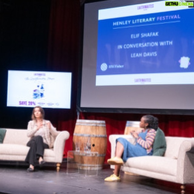 Elif Şafak Instagram - Henley Literary Festival. My heartfelt thanks to our amazing audience, to everyone who came and patiently waited in the book signing queue. Very special thanks to the wonderful and gracious @leahhdaviss and the fabulous team @henleylitfest @henleyonthomas I was asked a question about #multiculturalism —a concept I personally care about and deeply value. I will write a separate post on this, a long post in defence of diversity, pluralism and multiculturalism. #henleyonthames #booksareawesome #theislandofmissingtrees #elifshafak #literaryfestival #literaturelover #multiculturalism #diversitymatters (thank you so much for the lovely photos / photo credit @scarletpage )#theislandofmissingtrees #thefortyrulesoflove #readmorewomen #womenwhowrite #elifshafak #bookstagramreadsthewomensprize #booksaremagic #womenwriters 📚📚📚 Henley Edebiyat Festivalinde, gelen, soru soran, yüreğini açan, imza kuyruğunda sabırla beklerlen yeni arkadaşlar edinen herkese candan teşekkür ederim #edebiyatnotları #edebiyat #kitapsevenler #kitapokumasaati #kitaplarcandır #okudukçabüyürinsan