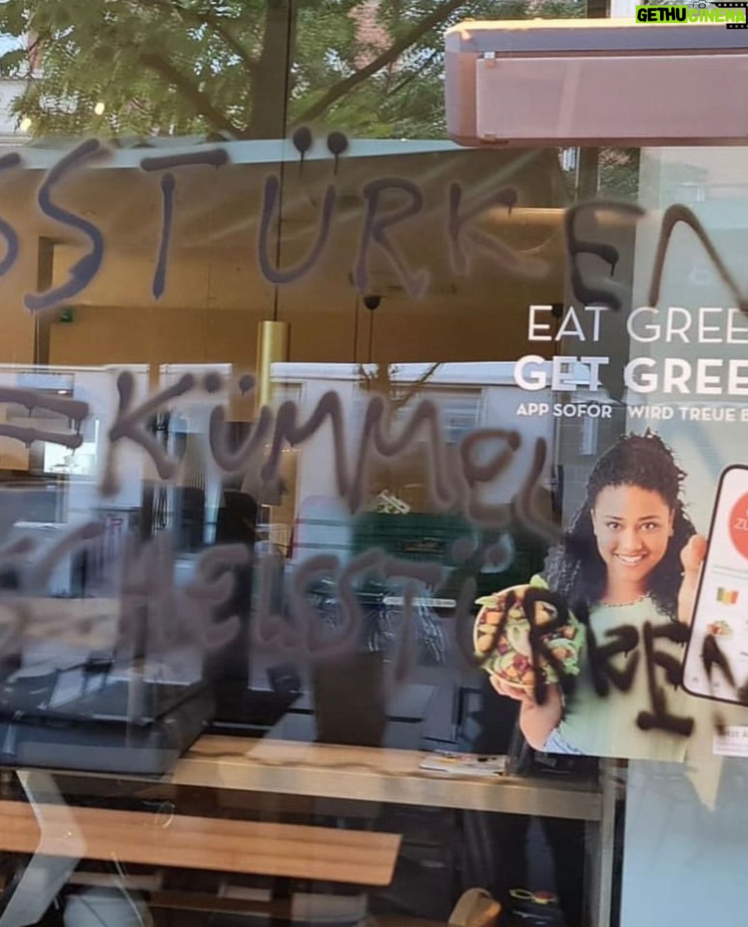 Elif Şafak Instagram - I was deeply worried when I saw a heartbreaking post shared by the remarkable author, film maker and human rights advocate @duzentekkal In Germany, in Saxony, her brothers’ shops have been vandalised and racist slurs and threats have been written all over the windows. She says that something terrible is brewing in Germany. Especially minorities, the descendants of immigrants, and anyone and everyone who believes in pluralism, democracy and diversity feels worried and afraid. Words matter. Words can heal, words can hurt. There have been horrific chapters throughout human history, but let us not forget that it never started with open violence or concentration camps, it always started with words. Discriminatory words. Racist words. Dehumanising words. We must stand together and stand firm in the face of racism. Do kindly send a message of solidarity and sisterhood to @duzentekkal #saynotoracism #humanityfirst #citizensofhumanity #citizensoftheworld #wordsmatter #diversitymatters #diversityandinclusion 📚📚📚 Bugün gördüm bu paylaşımı ve bana çok dokundu. Yazar, film yönetmeni ve insan hakları savunucusu değerli Düzen Tekkal paylaşmış. Almanya’da kardeşlerinin dükkanları aşırı sağ ve ırkçı sloganlarla tarumar edilmiş dün gece. çok kaygı verici bu gelişmeler. ırkçılığa ve her türlü ayrımcılığa karşı bütün insanlığın birlik olması gerek. Unutmayalım ki tarih boyunca yaşanan utanç verici baskı ve soykırımların hiçbiri doğrudan şiddetle başlamadı, hep kelimelerle başladı ayrımcılık. İnciten, Ötekileştiren kelimelerle…. Irkçılığın hiçbir biçimine geçit vermemeliyiz.