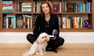 Elif Şafak Instagram - Books and dogs…. Love them both. In The Guardian, “Sathnam Sanghera, Elif Shafak, Sarah Waters and more make their reading resolutions for 2024” I am preparing an eclectic reading list guided by the flow of rivers. This year I have been working on my new novel There Are Rivers in the Sky. Writing about rivers and floods, immersing myself in the mysteries of water, made me appreciate how connected we all are across borders. @guardian #writersandpoets #writersworld #booksarelove #readingrecommendations #elifshafak #theislandofmissingtrees #10minutes38secondsinthisstrangeworld #thebastardofistanbul #thefortyrulesoflove #guardianbooks #bookloversunite #fictionkin (photo thanks to @jooneywoodward )📚📚📚 The Guardian gazetesinde #kitaptavsiyeleri #okumaköşesi #yazarlar #yazarlarvekitaplar #edebiyataşkı #okumakiptiladır