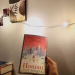 Elif Şafak Instagram – Strawberries, books and Turkish coffee… thank you for these beautiful posts, thank you for your words. The last photo is from the Grand Bazaar!! #bookwormsunite #bookwormsforlife #bookishphotography #10minutes38secondsinthisstrangeworld #bookssansborders #literaryfiction #readinglife #theislandofmissingtrees #thebastardofistanbul #elifshafak #thefortyrulesoflove #fictionbooks @micisbooks christinejoyreads📚📚📚 sizlerden gelen fotoğraflar, paylaşımlar, çok teşekkür ederim her birine. Sahillerden Kapalı Çarşı’ya kitaplar…. #okuryorum #okurmusun #neokuyorum #kitapsevdası
