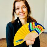 Elif Şafak Instagram - I was invited to give a talk at the United Nations in New York. I found it very moving to be in the company of human rights advocates, women's right activists and climate activists, young and old, who are working tirelessly to break down stereotypes and promoting inclusivity in all areas of life. It was a special treat and source of inspiration to do this event with the wonderful @alineunilever #womenoftheword #womenoftheworld #diversityandinclusion #unitednationswomen #unitednationshumanrights #thefortyrulesoflove #theislandofmissingtrees #ourplanetourhome 📚📚📚 Birleşmiş Milletler'de edebiyat, empati kurma sanatı ve kadın hakları üzerine konuşma yapmak üzere davet edilmekten onur duydum, çok teşekkür ederim #yazarolmak #yazarlık #okumakiyileştirir #okumakhayattır