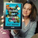 Elif Şafak Instagram – India, Pakistan, Dubai, Morocco, Iran, Bulgaria, Romania, France, Germany, Canada, Turkey… you don’t know how much these beautiful posts and words of appreciation mean to me, when I feel down it is always readers who pull me up, thank you, truly. #bookloversworld #bookssansborders #fictionwriter #novelists #bookclubs #elifshafak #thereareriversinthesky #theislandofmissingtrees #thefortyrulesoflove #10minutes38secondsinthisstrangeworld 📚📚📚 Hindistan, Pakistan, Fas, İran, Dubai, Bulgaristan, Romanya, Fransa, Almanya, Kanada, Türkiye… bilseniz benim için ne kadar değerli okurlardan gelen her güzel paylaşım ve her içten kelime, teşekkür ediyorum yürekten, iyi ki varsınız.
