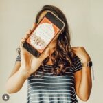 Elif Şafak Instagram - India, Pakistan, Dubai, Morocco, Iran, Bulgaria, Romania, France, Germany, Canada, Turkey… you don’t know how much these beautiful posts and words of appreciation mean to me, when I feel down it is always readers who pull me up, thank you, truly. #bookloversworld #bookssansborders #fictionwriter #novelists #bookclubs #elifshafak #thereareriversinthesky #theislandofmissingtrees #thefortyrulesoflove #10minutes38secondsinthisstrangeworld 📚📚📚 Hindistan, Pakistan, Fas, İran, Dubai, Bulgaristan, Romanya, Fransa, Almanya, Kanada, Türkiye… bilseniz benim için ne kadar değerli okurlardan gelen her güzel paylaşım ve her içten kelime, teşekkür ediyorum yürekten, iyi ki varsınız.