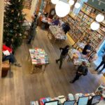 Elif Şafak Instagram – Wishing you all a happy, peaceful and inspiring New Year full of love and books. Long live libraries and bookstores @toppingsbath #bookshopsoftheworld #bookstorelove #booksarelife #writersandpoets #theislandofmissingtrees #elifshafak #bookloversunite #thefortyrulesoflove #thebastardofistanbul #10minutes38secondsinthisstrangeworld #knittedgloves 📚📚📚 herkese hepimize sevgi mutluluk ilham dolu, kitaplar ve aşkla örülü güzel bir sene diliyorum