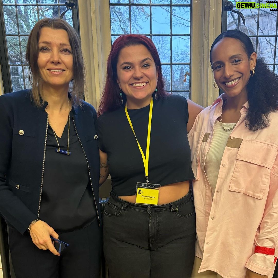 Elif Şafak Instagram - Cambridge Literary Festival, this has been a most inspiring session with the wonderful Afua Hirsch. We could have spoken for many more hours. It went so fast. Heartfelt thanks to everyone who came and asked questions and waited in the book signing queue. #feminismisforeverybody #intersectionalfeminism #womenwhowrite #readmorewomen #booksbooksbooks #bookclubofinstagram @camlitfest @giana_b_91 📚📚📚 Cambridge Edebiyat Festivali #yazarlar #yazarlık #yazarlarvekitaplar #kitapsevgimiz #kitapseverler #okudumokuyorum #okumakiyileştirir