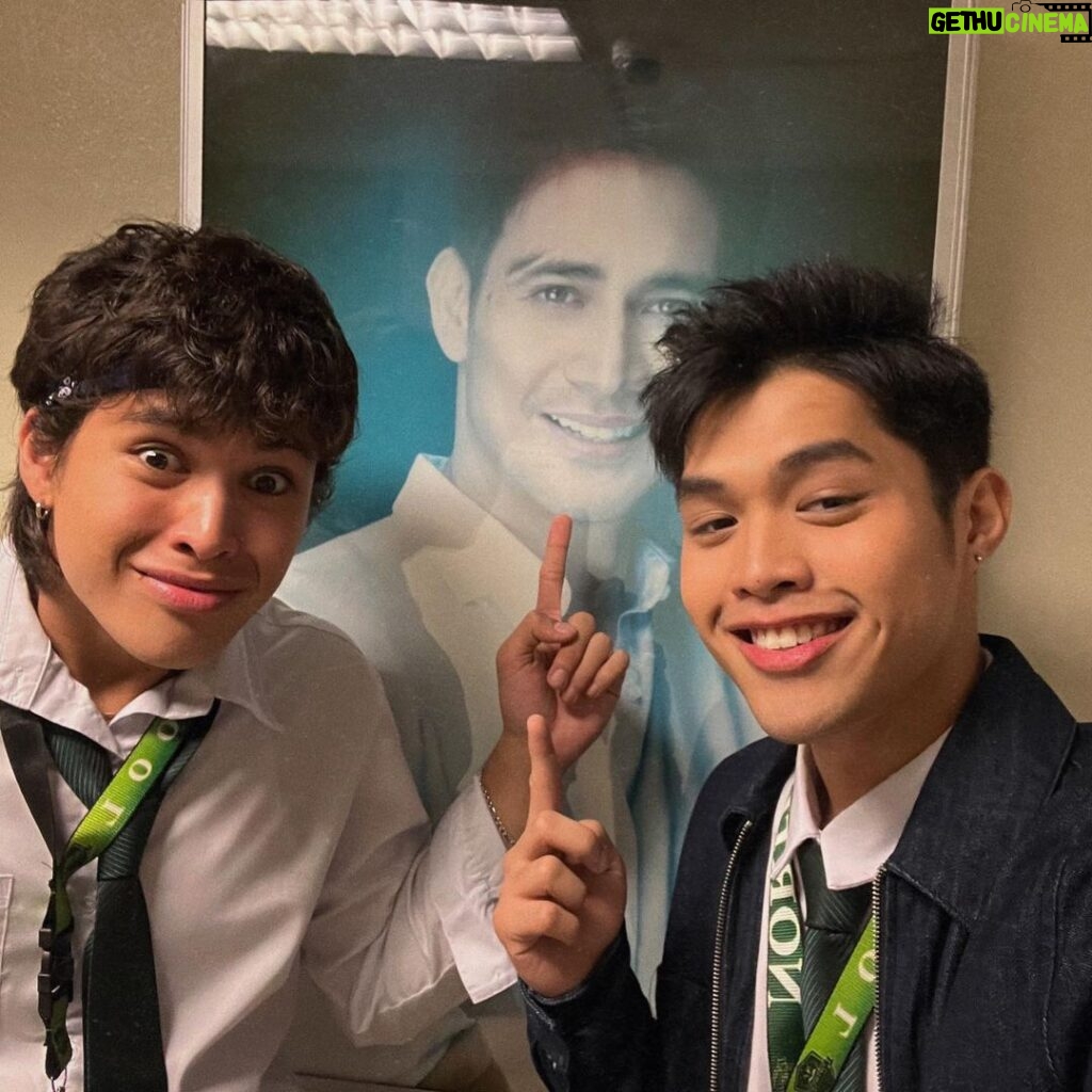 Elijah Canlas Instagram - it’s senior high night tonight! making this show has been such a wild experience personally but i’m grateful to be part of something that bravely tackles sensitive and urgent themes. let’s stop the stigma. let’s all be kind and care for each other. sabay-sabay tayong lahat manood gabi-gabi 9:30pm sa Kapamilya Channel, Kapamilya Online Live, A2Z, TV5, at iWantTFC! 🌪
