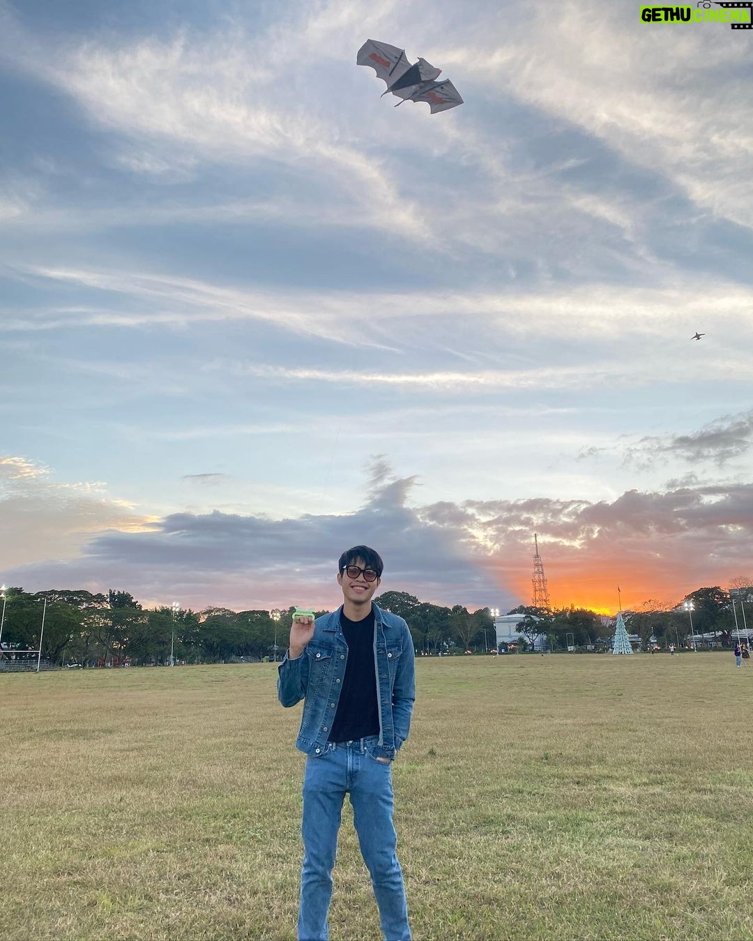 Elijah Canlas Instagram - happy new year!