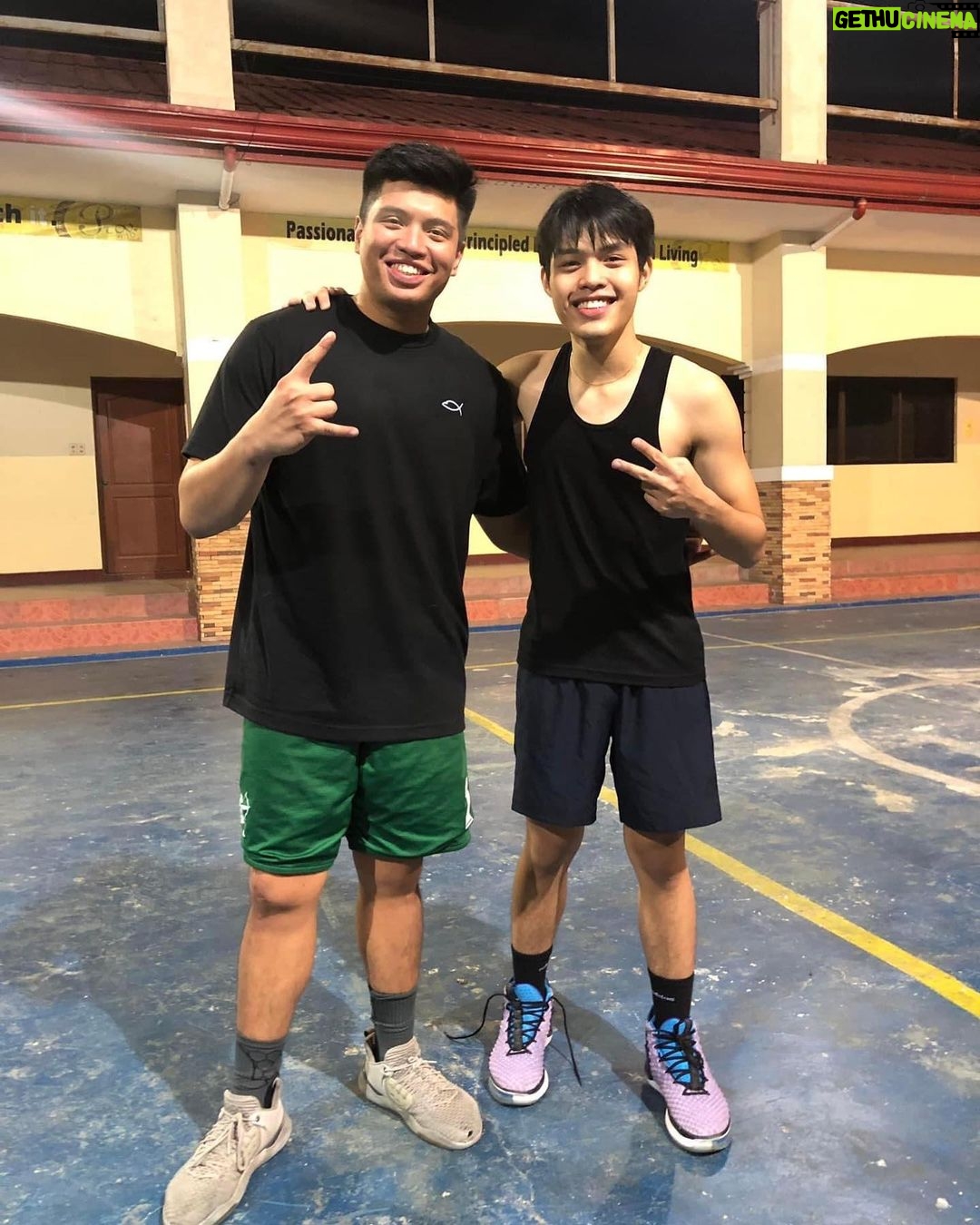Elijah Canlas Instagram - happy new year!