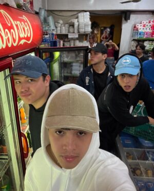 Elijah Canlas Instagram - saket naman nun!