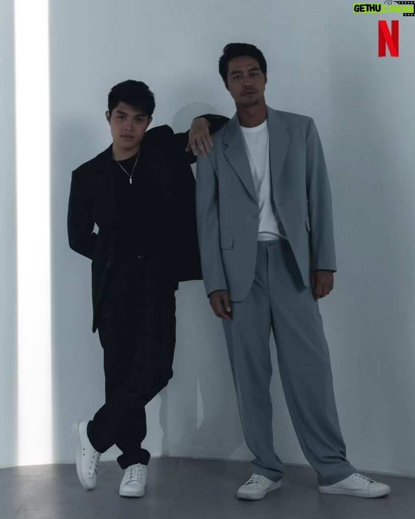Elijah Canlas Instagram - The chemistry is chemistry-ing! And according to Zanjoe and Elijah, it was instant. They bonded as bros from the very first look test. “Pinagawa sa amin yung jab, jab, straight [scene], and parang happy na agad is direk nung nakita niya paano kami mag-adlib on the spot, paano namin ginawa ’yung Joma and Jayjay characters,” Zanjoe reveals. Adds Elijah, “And honestly, it’s hard not to like this guy. Sobrang vibe talaga kami and [’yung] tiwala. It’s our first time to work together pero yung tiwala lang din niya with a younger actor like me, to fulfill my role.” Catch more of Elijah Canlas and Zanjoe Marudo's chemistry in Keys to the Heart, now playing on Netflix 🎹🥊 📷: @borgyangeles #ZanjoeMarudo #ElijahCanlas #KeysToTheHeart #Netflix