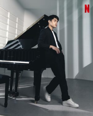 Elijah Canlas Instagram - I don’t know about you but I think Elijah Canlas’ performance in Keys to the Heart is absolutely ✨inspired✨The keys to his performance? Sheer talent and hard work. 

Elijah shares that the preparation involved taking piano lessons and going on immersions to meet people on the spectrum. “[There was] pressure to represent the character the right way, the most correct way. And aside from playing someone on the spectrum, yung piano kasi is so technical, and I know many classical pianists train decades to be where they are. Ako I had a month!” 

“I’m still grateful na tinulungan nila ako mag-prepare and binigyan nila ako ng resources in that span of time pero yung piano lagi akong kinakabahan.” 

Watch Elijah Canlas and Zanjoe Marudo in Keys to the Heart, now playing on Netflix 🎹🥊

📷: @borgyangeles

#ElijahCanlas #KeysToTheHeart #Netflix